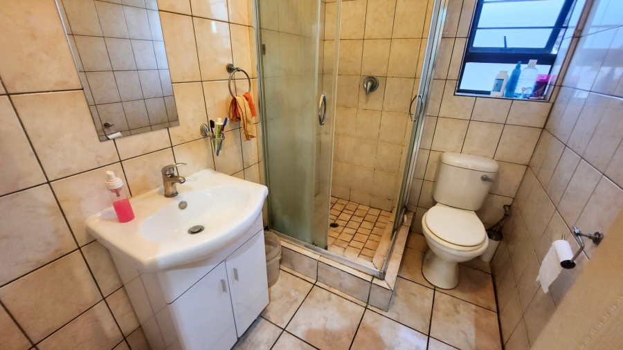 2 Bedroom Property for Sale in Flamwood North West